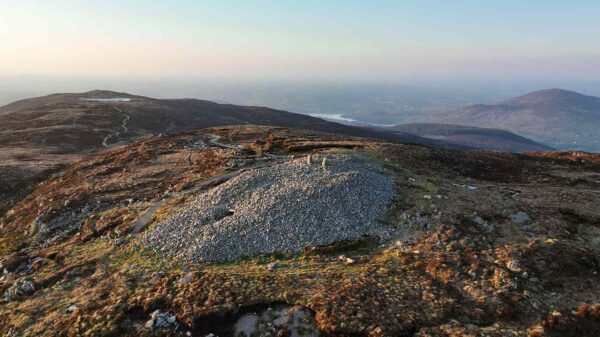 Team Hiking Daily to Top of 1,880-Foot Mountain to Repair 5,000-Year-Old Tomb After Roof Becomes Dangerously Corroded