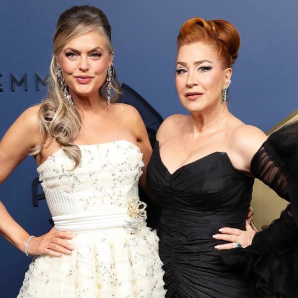Lisa Ann Walter and Elaine Hendrix Share How They Navigate Conflicts in Their Long-Term Friendship (Exclusive)