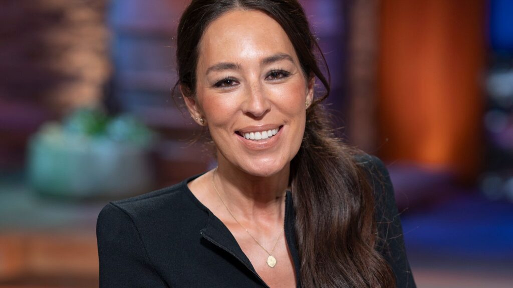 Not Ready to Store Your Sandals? Joanna Gaines Just Showed Us How to Keep Them in Rotation for Fall