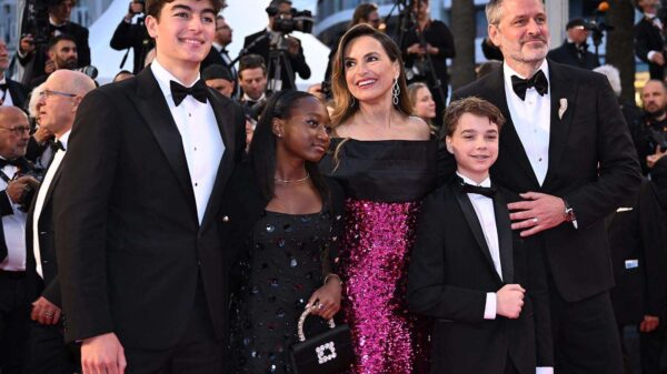 The Sweetest Photos of Mariska Hargitay, Peter Hermann and Their Adorable Family, on the Couple’s 22nd Anniversary