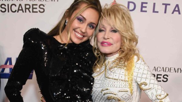 Miley Cyrus Recounts One of Her Last Conversations with ‘Aunt Dolly’ Parton in Emotional Tribute to Her Godmother