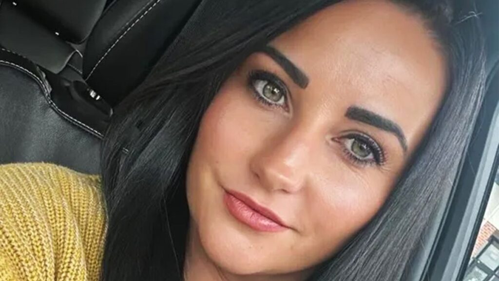Mom of 3 Dies After Large Tree Crushes Her SUV While She Was Driving on Highway