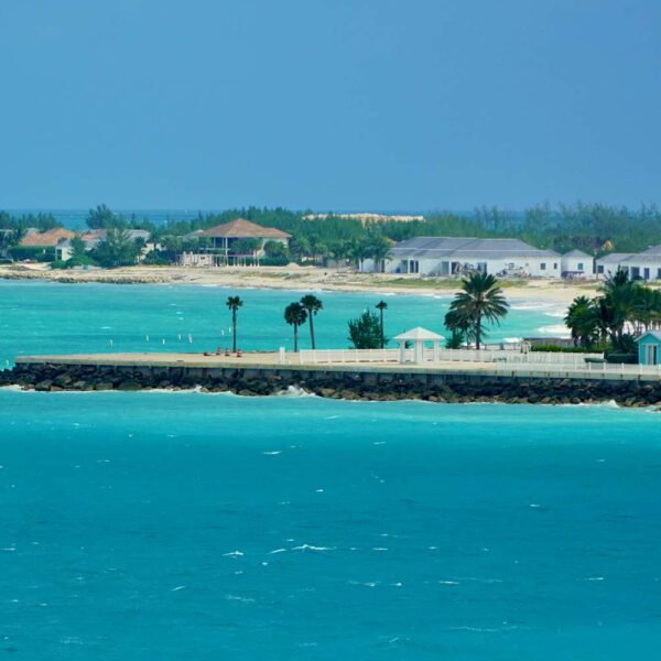 10 Rescued After Seaplane Carrying American Tourists Crashes Near Bahamas Resort