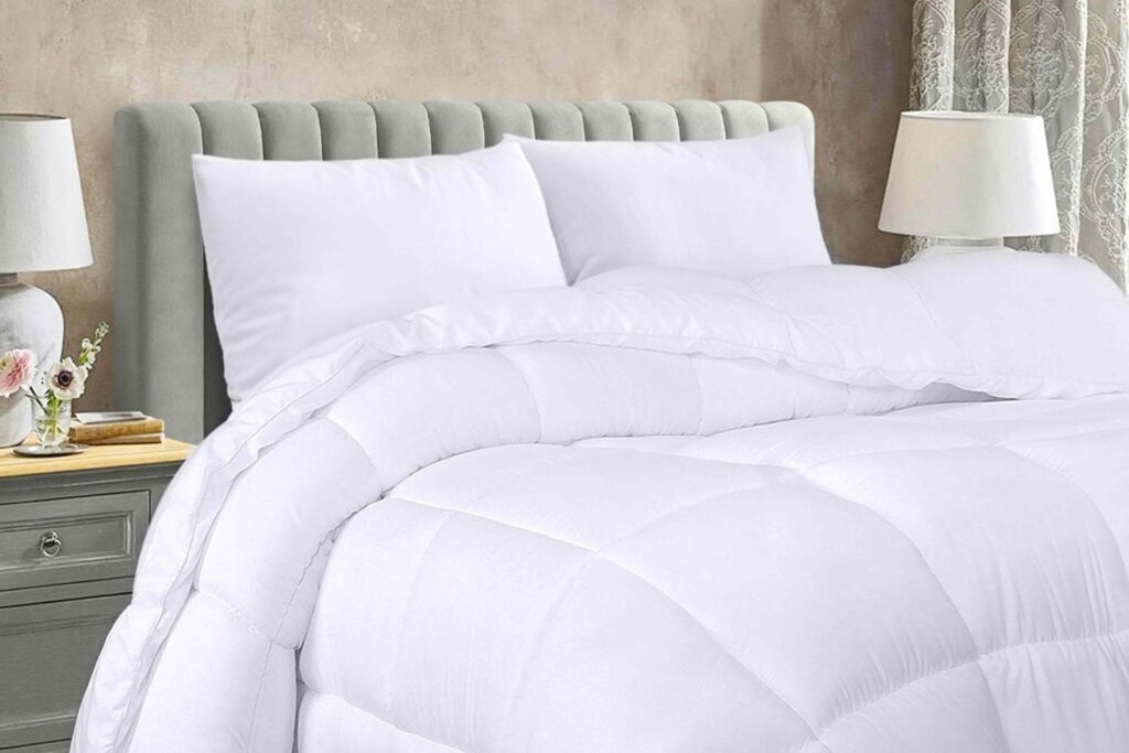 Shoppers Say This Hot Sleeper-Friendly Comforter Feels Like ‘Being Wrapped in a Cloud’ — and It’s on Sale at Amazon