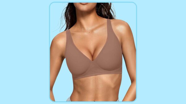 Forget Awkward Bulging and Underwire Digging — Amazon Shoppers Are Buying This Now-$20 Wireless Jelly Bra Instead