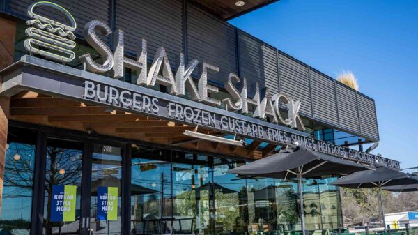 Shake Shack Responds After Customers Claim Chain Raises Prices When They Don’t Tip
