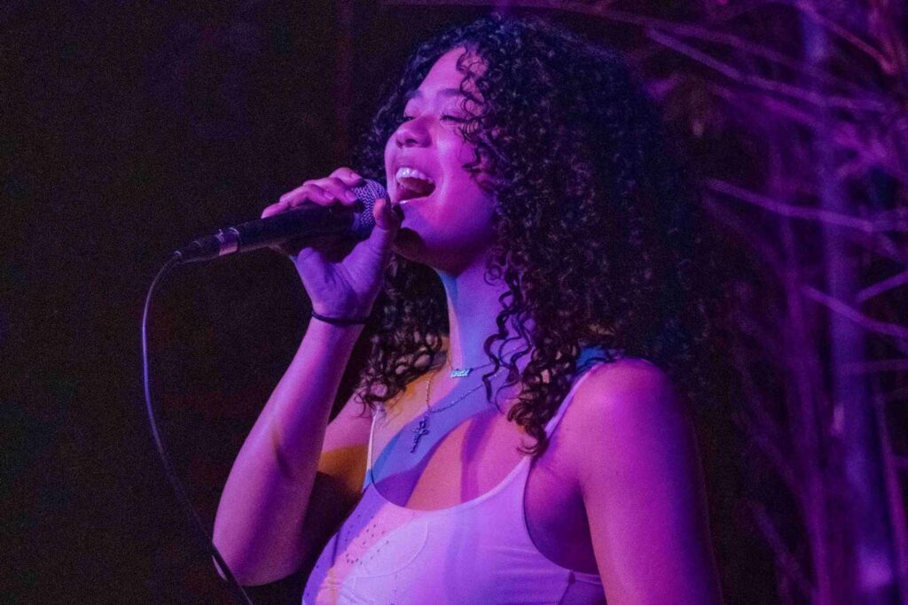 21-Year-Old Singer Receives Rare Cancer Diagnosis 1 Day Before Releasing Her Debut Song ‘Go Bravely’