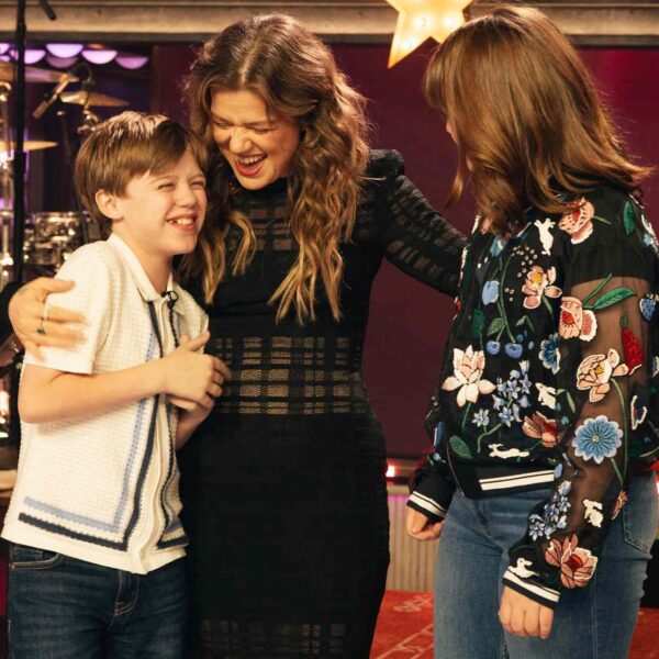 Inside “The Kelly Clarkson Show”’s ‘Bittersweet’ Finale and How Her Kids Supported Her During the Taping (Exclusive)