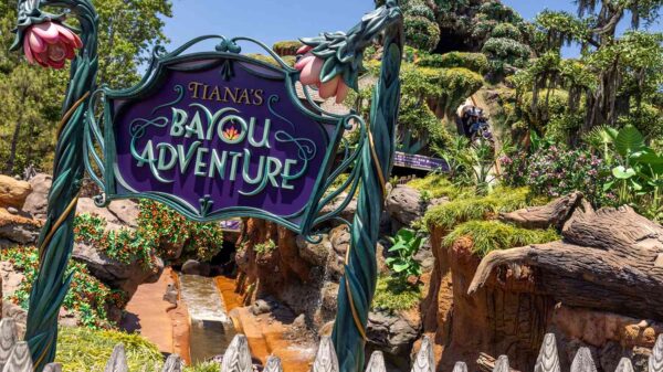 Disneyland Now Warns Guests Against Standing Up on Tiana’s Bayou Adventure with Signs and Announcement