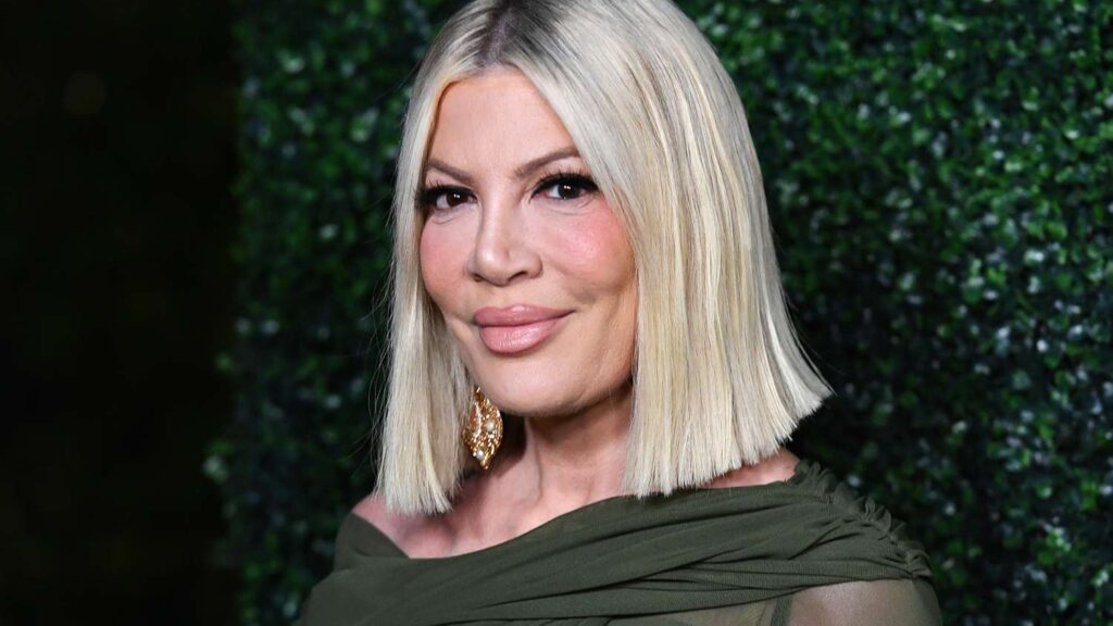 Tori Spelling Recalls Experience with Overly Critical Director That Left Her Hoping to Be ‘Fired’