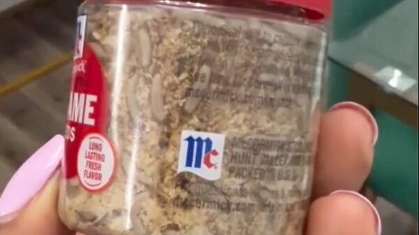 Woman Disgusted After Spotting Maggots Wriggling Inside Unopened Container of Sesame Seeds