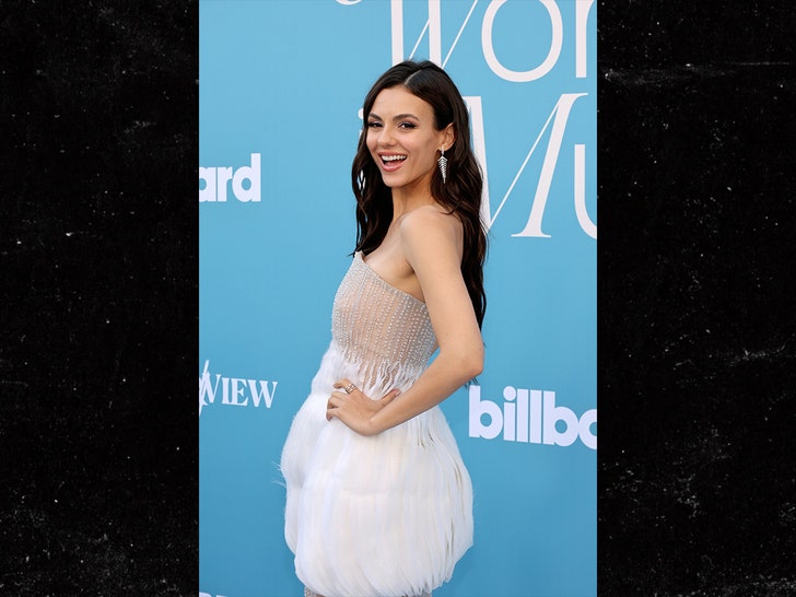 victoria justice
