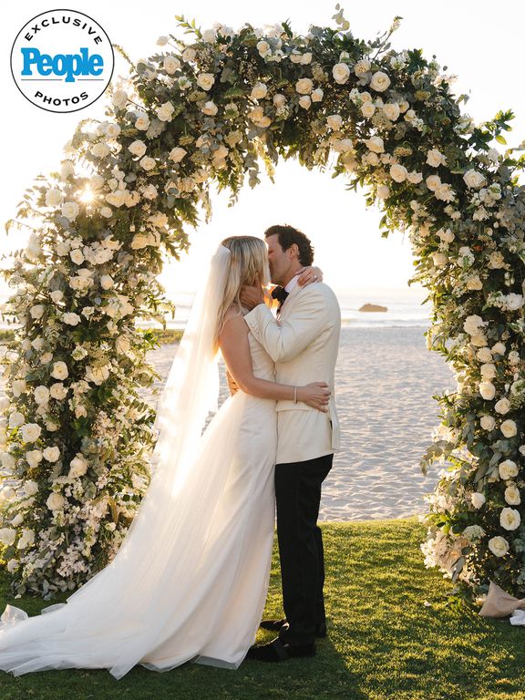 Ryan Seacrest Officiates Tanya Rad and Roby Yadegar's Wedding, Sofia Carson Performs