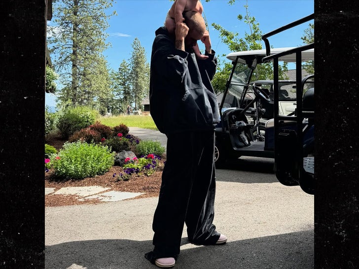 0529-Justin-Bieber-Shirtless-Summer-Ready-Sub1