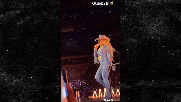 051025_beyonce_concert_kal
