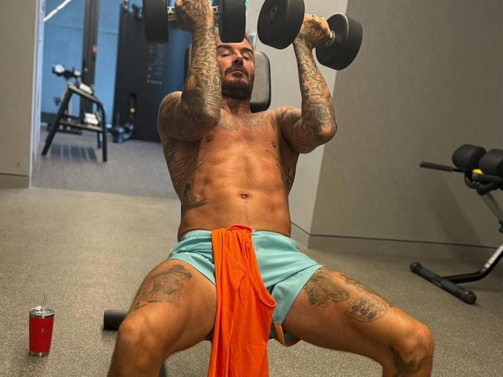 0501-David-Beckham-Hot-Shots-Sub2