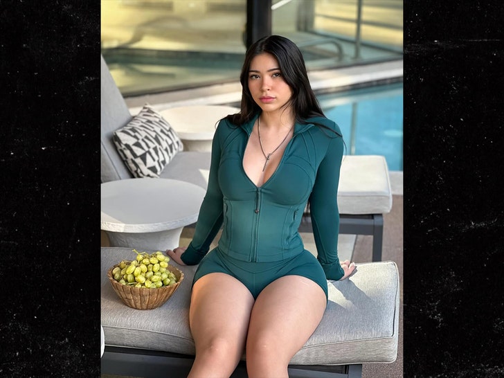 Aishah-Sofey-ig-1