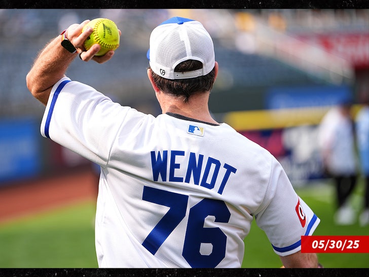 jason sudeikis george wendt royals sub getty swipe