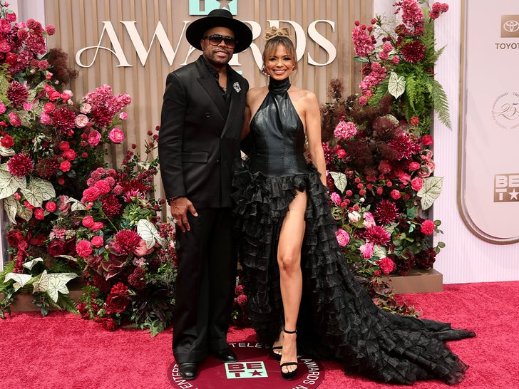0609-2025-BET-Awards-Arrivals-Sub2