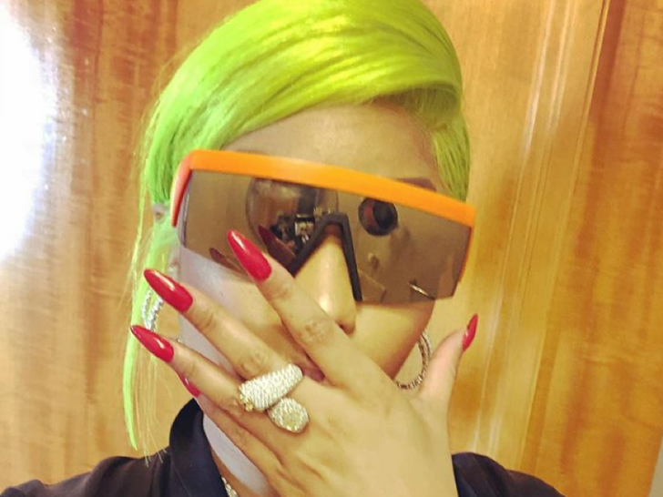 Nicki Minaj's Money Shots