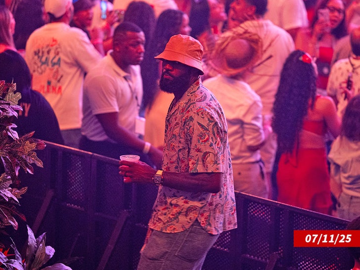 lebron james puerto rico bad bunny sub getty swipe