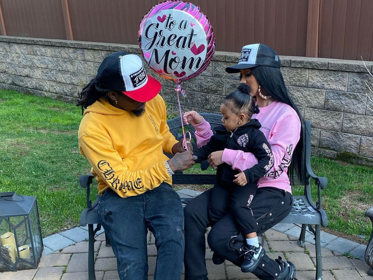 Cardi B and Offset -- Family Photos