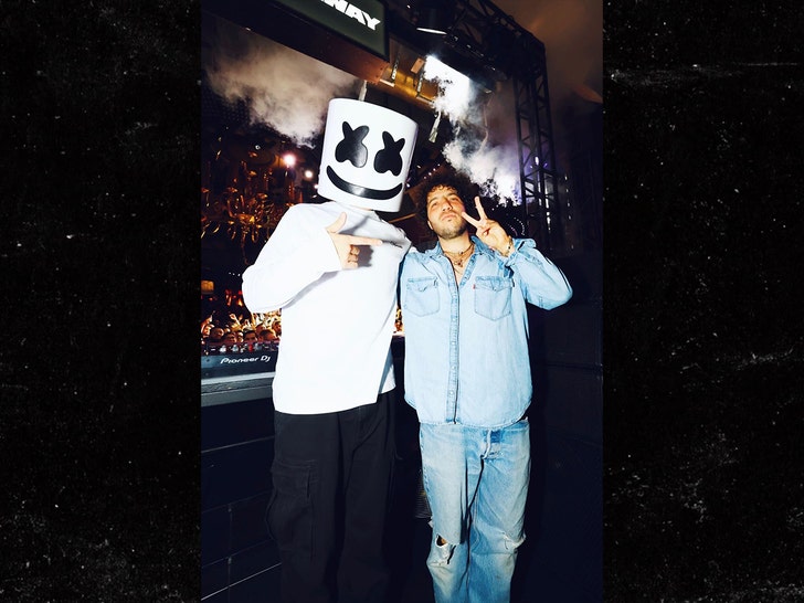 benny-blanco-marshmello-handout-1