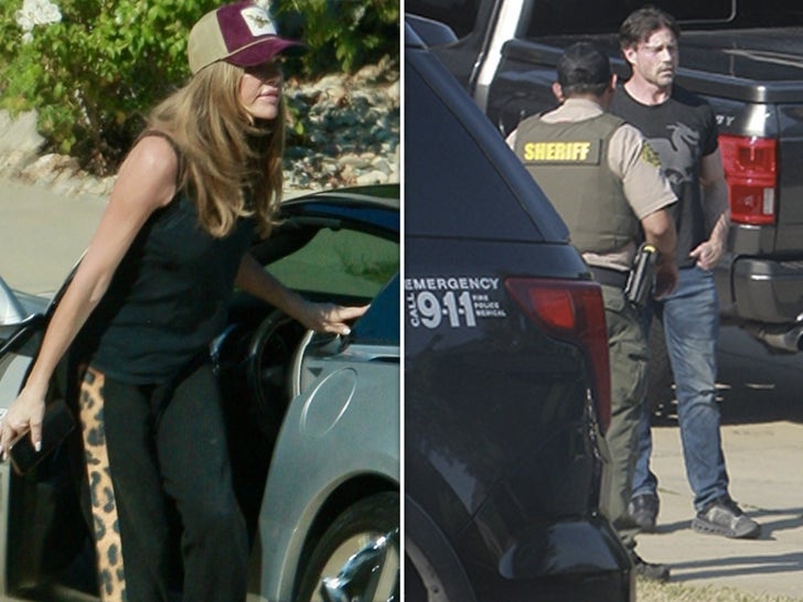 0804-Denise-Richards-Aaron-Pyphers-Car-SUB