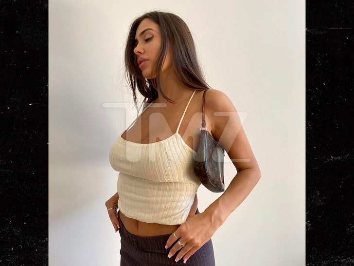 bianca-censori-tmz-1