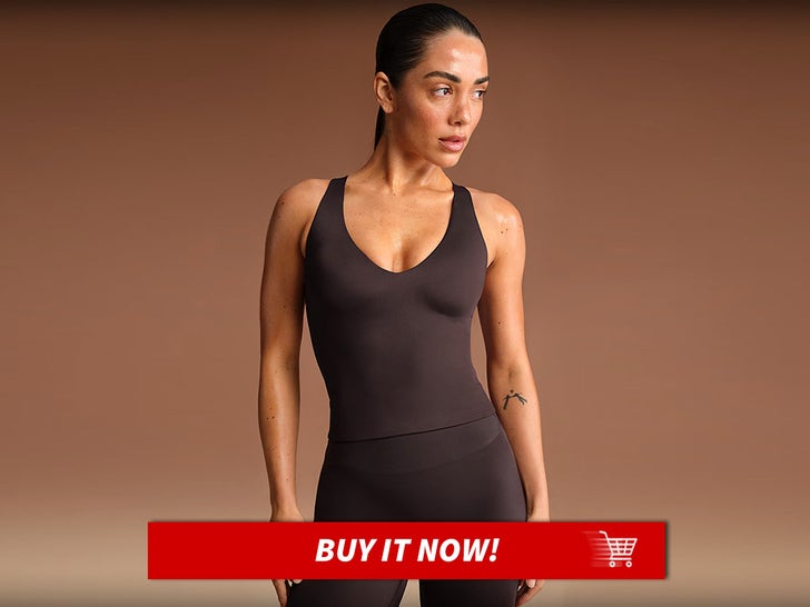 V-Neck-Top-Skims-X-Nike-MAIN