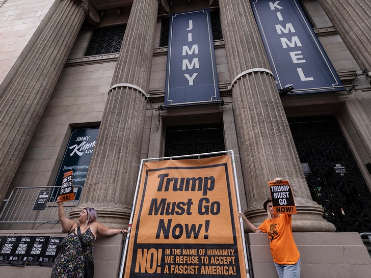 jimmy kimmel and donald trump protest ap 1