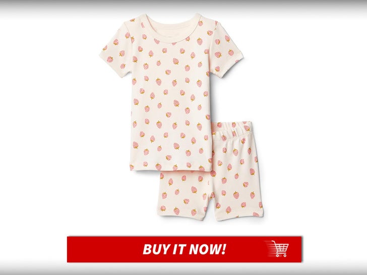 Mommy-And-Me-Short-Sleeve-Pajama-Set-Sofia-Grainge-Early-Prime-Day-Deals-For-Girls-MAIN