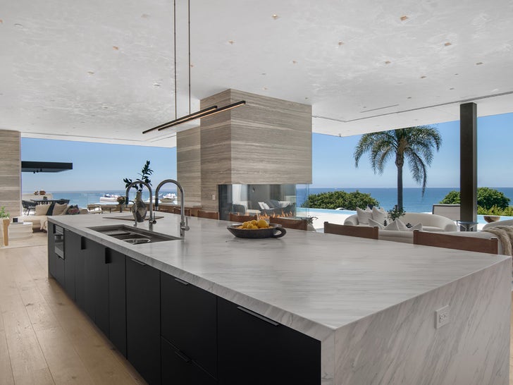 0910-Hunter-Pence-Malibu-Home-SUB-1