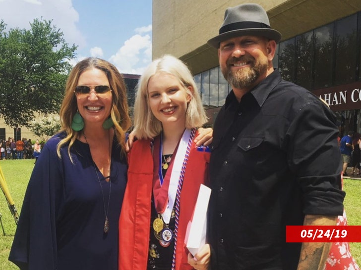 Jen-Hatmaker-Brandon-Hatmaker-ig-2