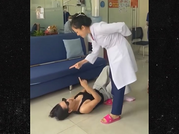 090925_dentist_attacks_patient_pointing_primary