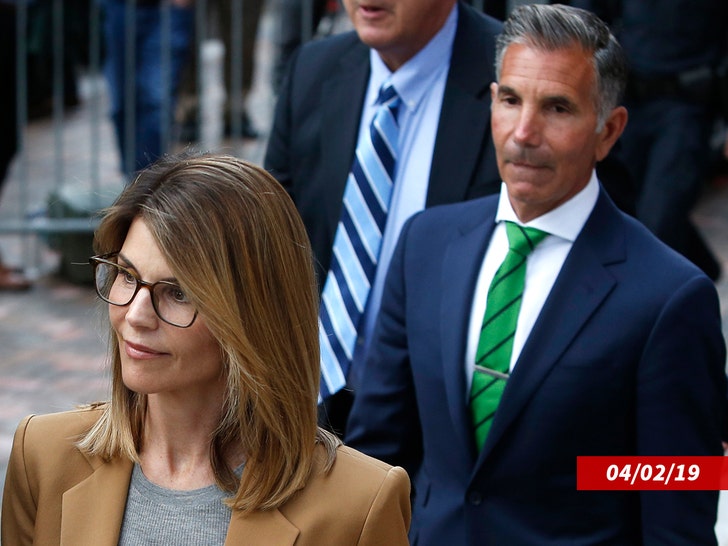 Lori-Loughlin-Mossimo-Giannulli-getty-3