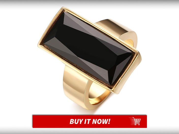 Black-Glass-Crystal-Cocktail-Statement-Onyx-Ring-Kandi-Burruss-Fall-Items-MAIN