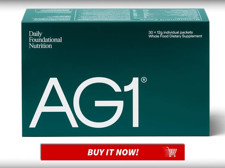 AG1-Greens-Powder-Supplement-Daily-Greens-MAIN