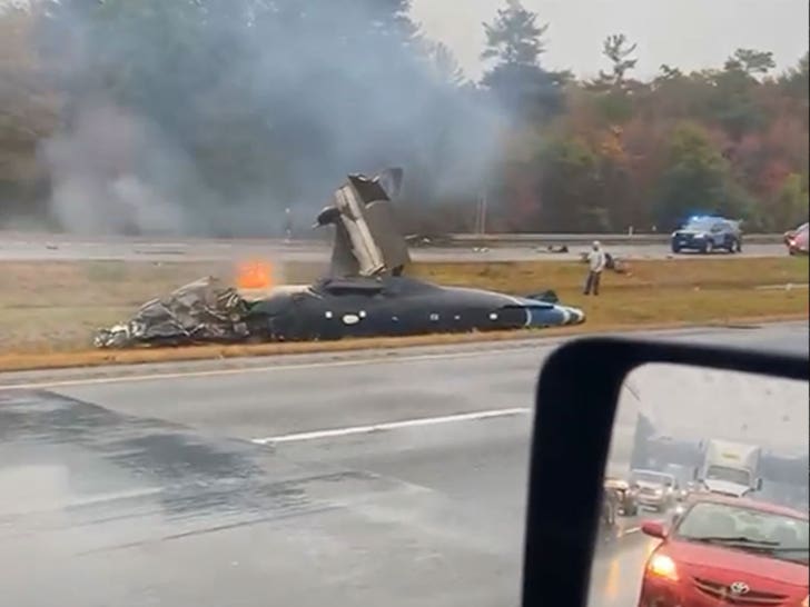 102325_massachussetts_plane_crash_highway