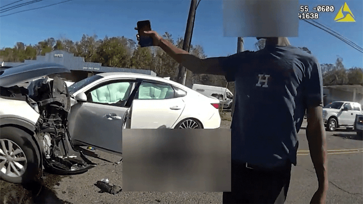 100725_kyren_lacy_crash_footage_bodycam_witness_kal