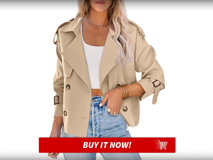 Cropped-Jacket-With-Pockets-Kyle-Richards-Fall-Staples-MAIN