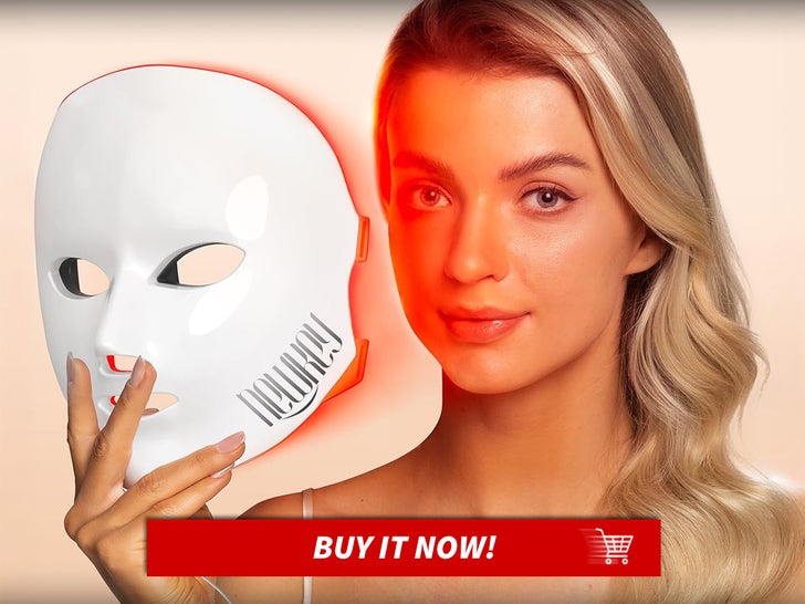 Newkey-LED-Face-Mask-Light-Therapy-Gift-Guide-Beauty-Skincare-MAIN