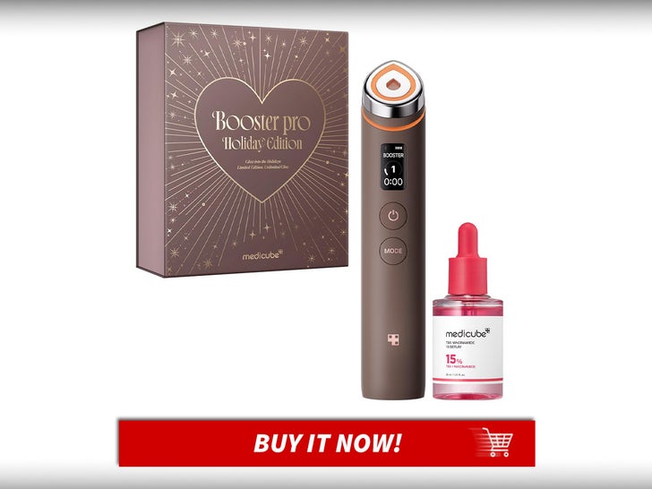 Medicube-Booster-Pro-Holiday-Gift-Set-Gift-Guide-Beauty-Skincare-MAIN