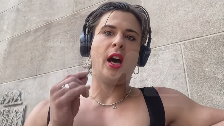 alexis-black-kal-11-04-2025