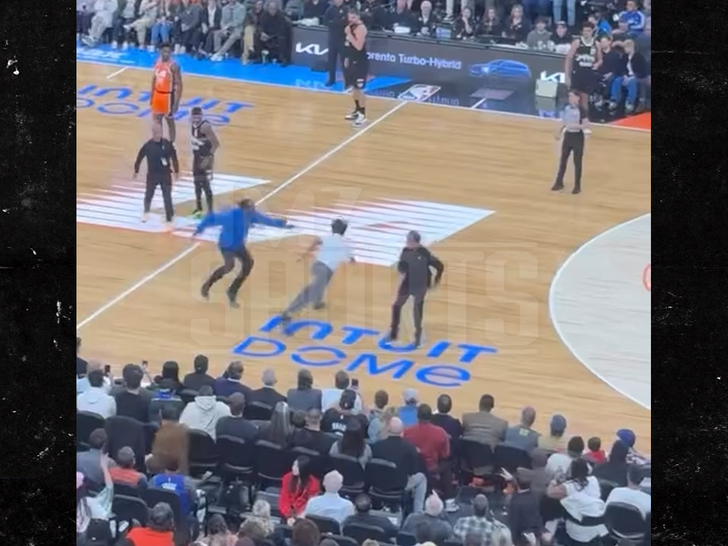 111325 clippers nuggets sub2.jpg