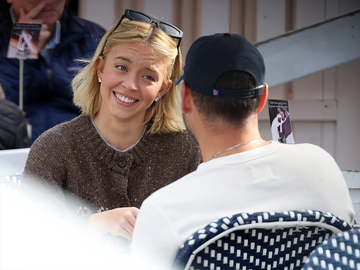 sydney sweeney scooter braun backgrid 1