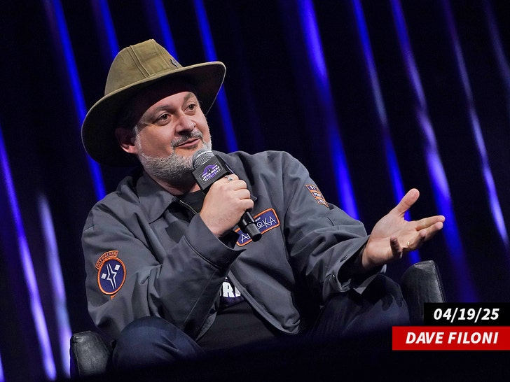 Dave Filoni sub getty swipe