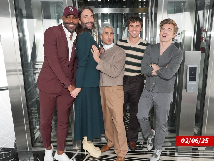 Cast of 'Queer Eye' Visits the Empire State Building getty 2
