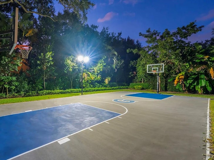 0122-Cameron-Diaz-Potential-Florida-Home-Sub3