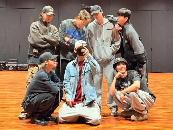 BTS Members Share Practice Room Pics